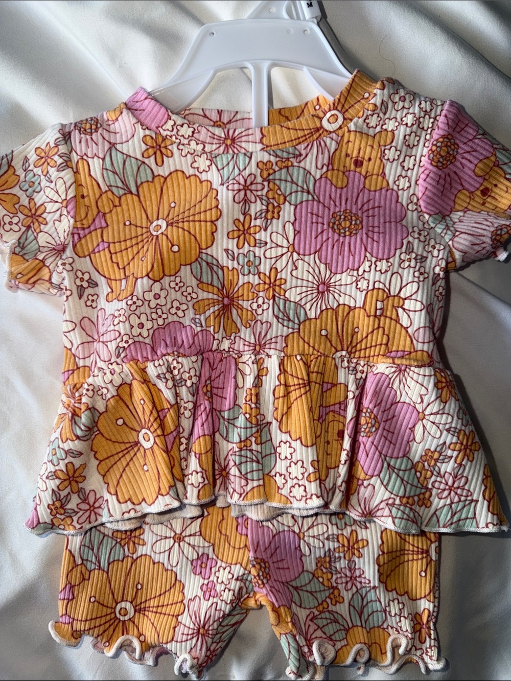 Baby Girl Winnie the Pooh Floral Ruffle Top & Biker Shorts Set - Pink & Orange